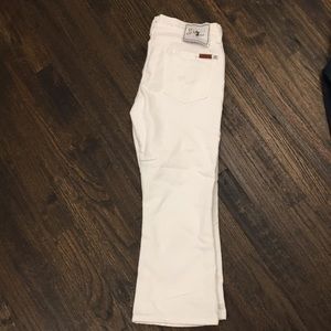 White capris by seven for all mankind